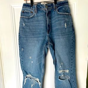 29” Abercrombie Curve Love High Waisted Mom Jeans